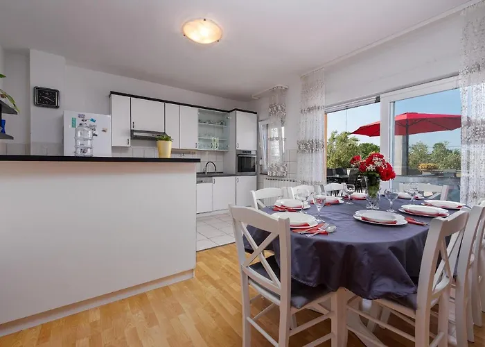 Gorgeous Apartment In Dracevac Ninski Prázdninový dům *