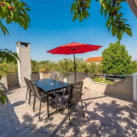 Ferienhaus Gorgeous Apartment In Dracevac Ninski