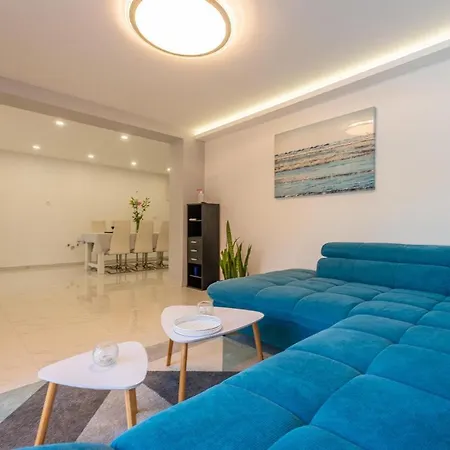 Gorgeous Apartment In Dracevac Ninski * Dracevac Ninski