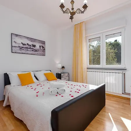 Ferienhaus Gorgeous Apartment In Dracevac Ninski Dracevac Ninski