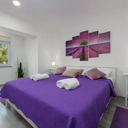 Ferienhaus Gorgeous Apartment In Dracevac Ninski