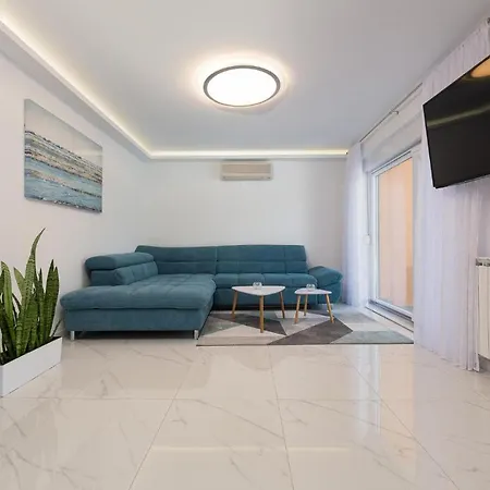 Ferienhaus Gorgeous Apartment In Dracevac Ninski