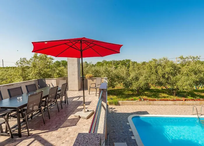 Gorgeous Apartment In Dracevac Ninski Nyaraló *