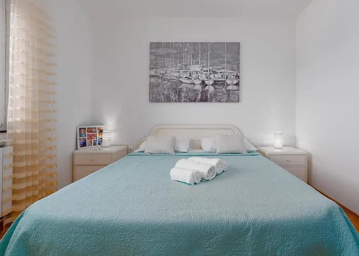 Gorgeous Apartment In Dracevac Ninski *